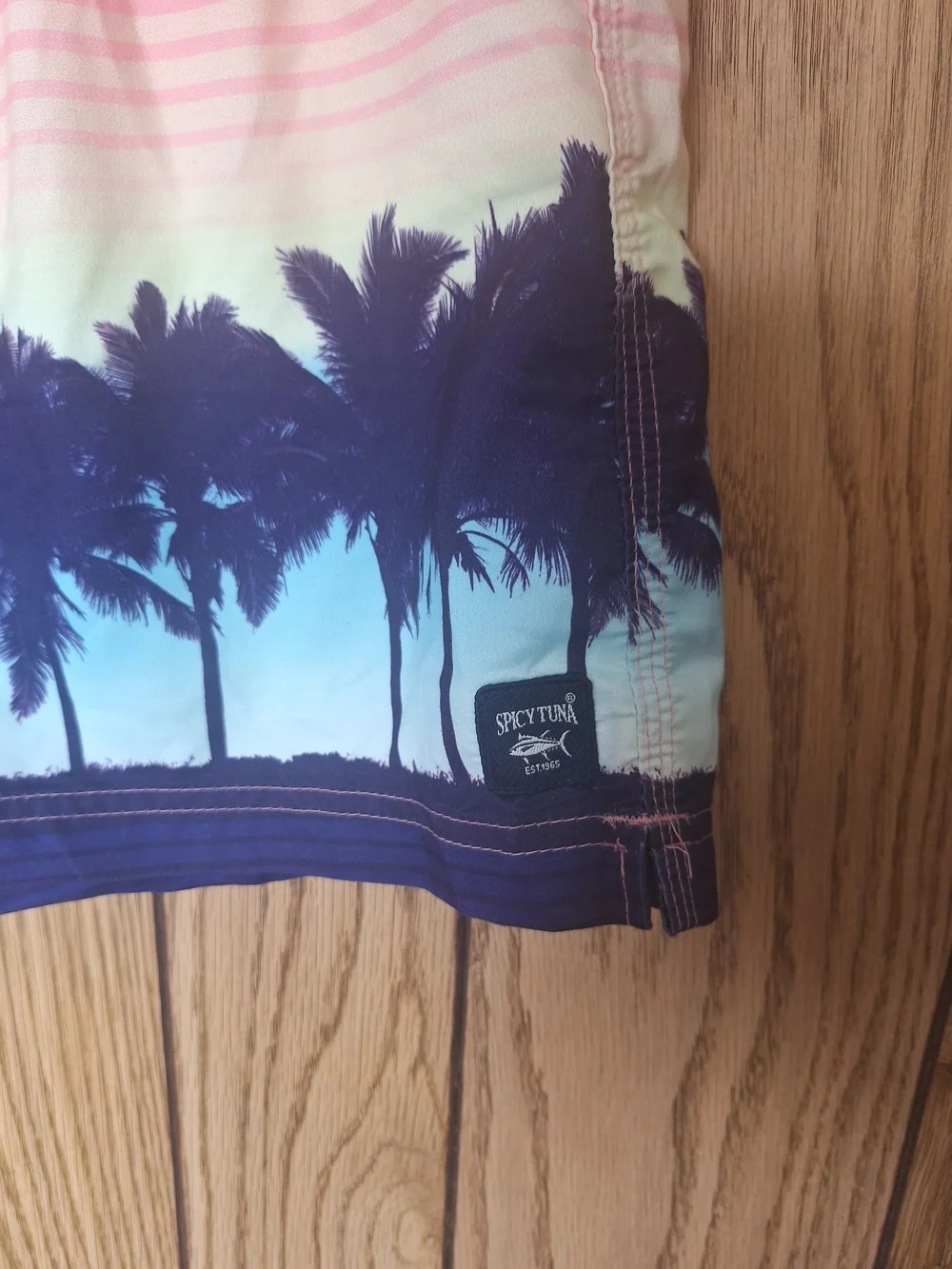 Men's Gradient Pink to Blue Palm-Print Swim Trunks Size Large